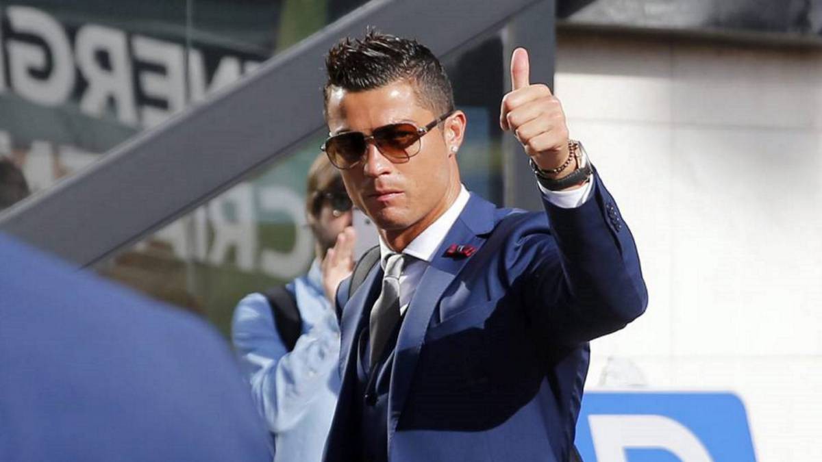 Ronaldo xây dựng thương hiệu CR7